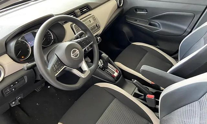 Nissan Versa Advance...