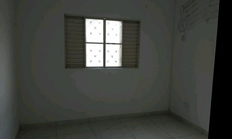 Aluga Se Casa...