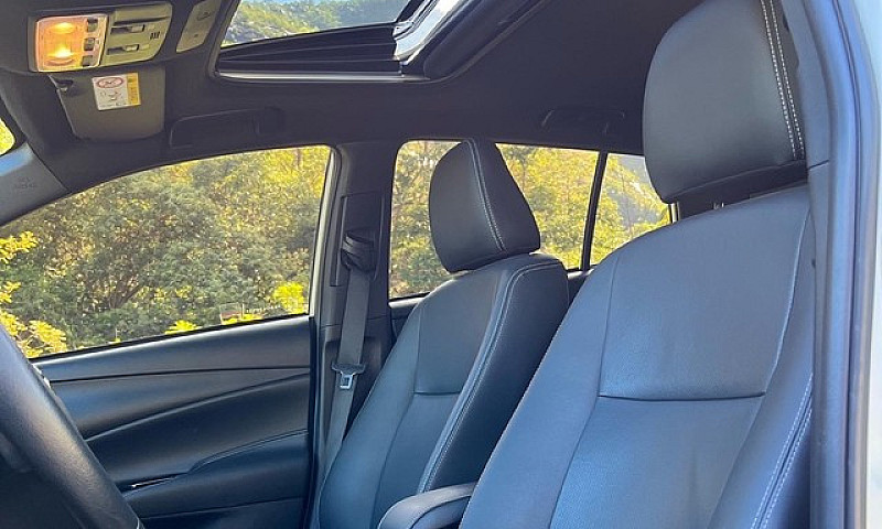 Toyota Yaris Xls 1.5...