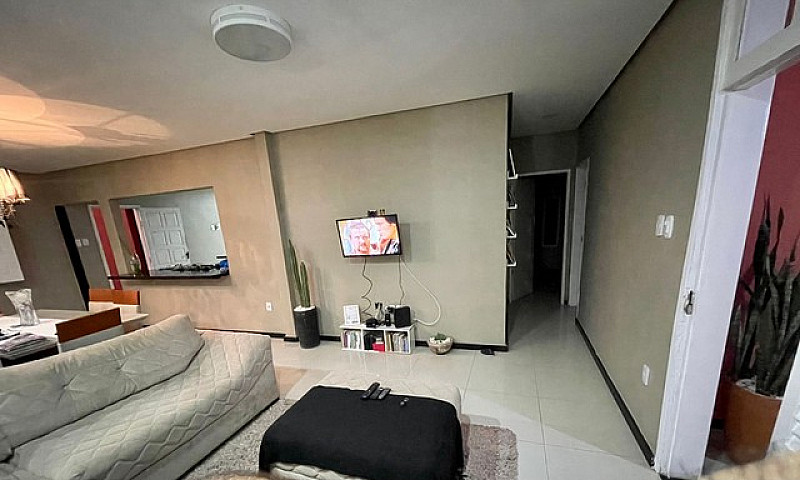 Casa Com Sala Ampla,...