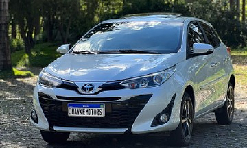 Toyota Yaris Xls 1.5...
