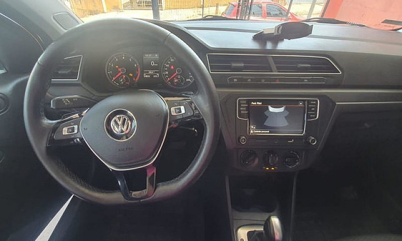 Volkswagen Voyage 1....