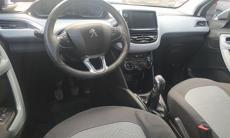 Peugeot 208 Active 1...
