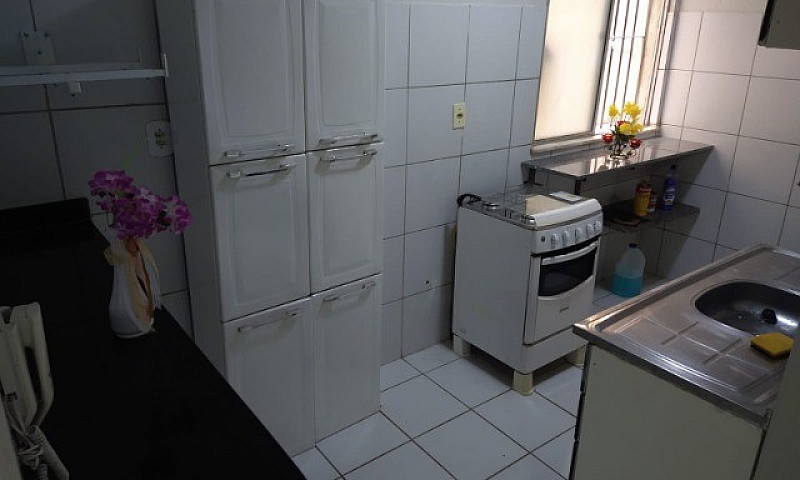 Aluga -Se Apartament...