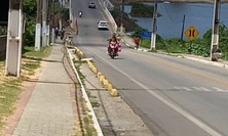 Vendo Casa Com Ponto...