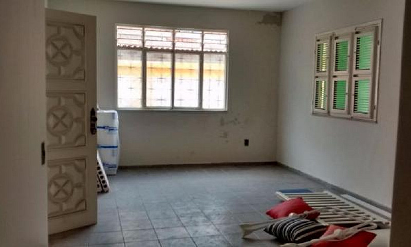Casa À Venda Com 3 D...