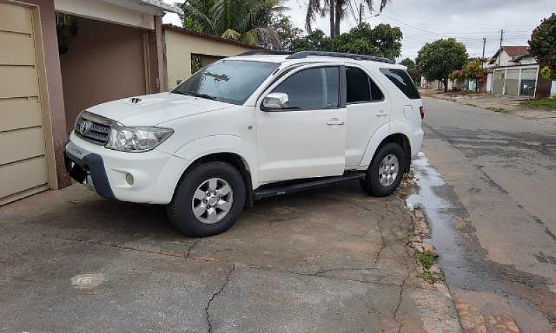 Toyota Hilux Sw4 Srv...