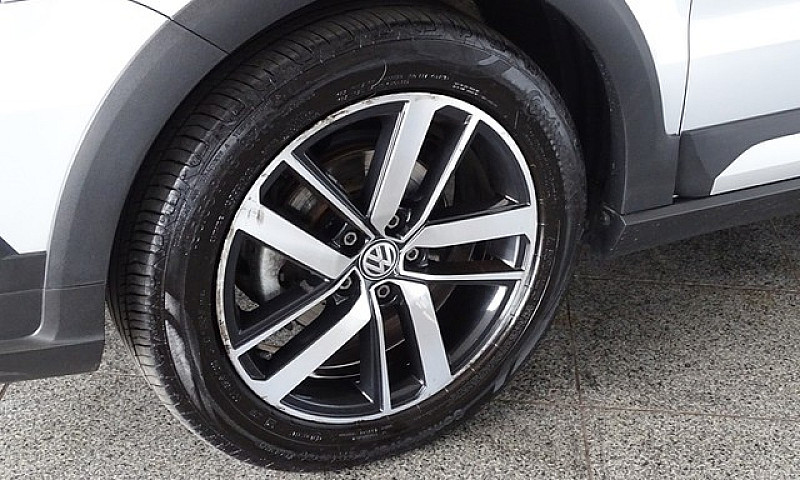 Volkswagen Fox 1.6 M...