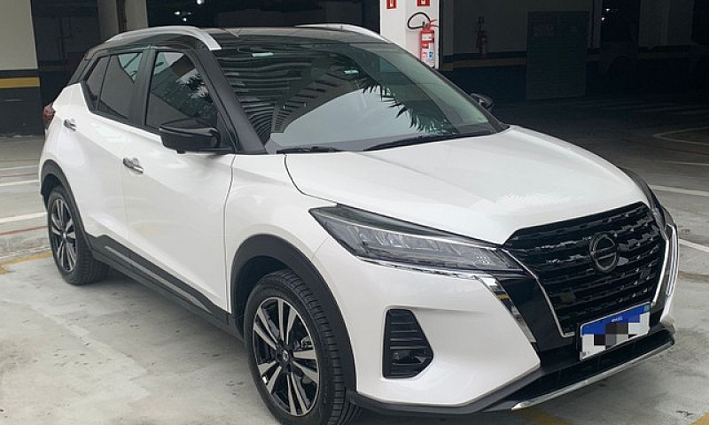 Nissan Kicks Exclusi...