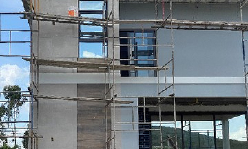 Casa De Alto Padrão ...