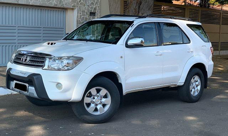 Toyota Hilux Sw4 Srv...