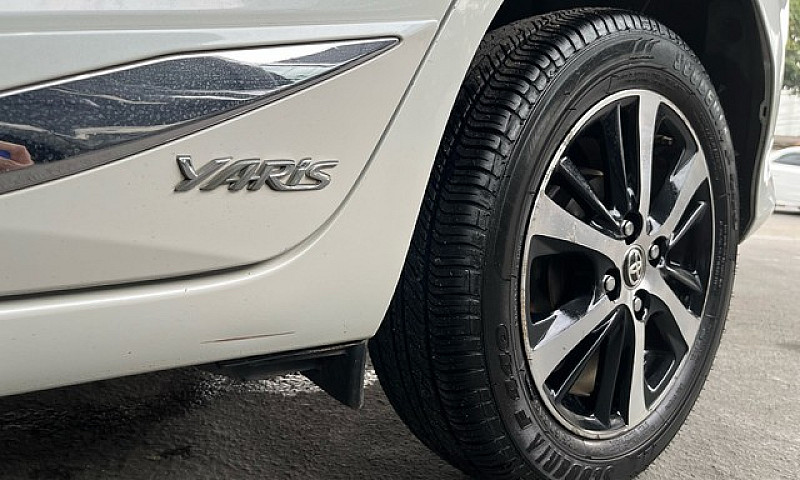 Yaris Xls Hacht 1.5 ...