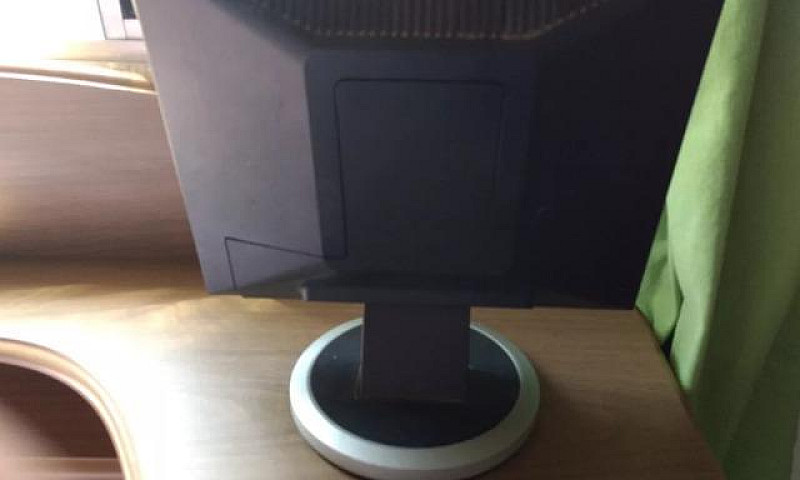Monitor Samsung Lcd...