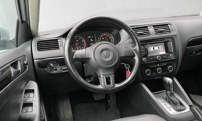 Volkswagen Jetta 2.0...