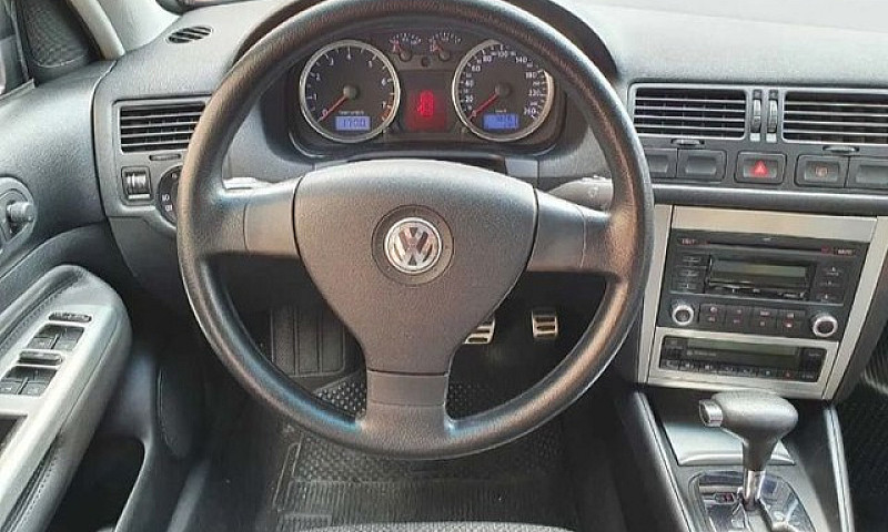 Volkswagen Golf ...