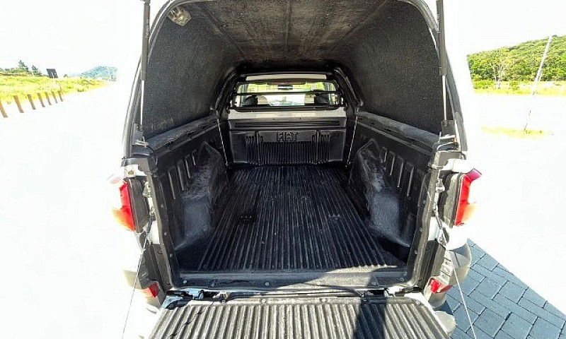 Fiat Strada 1.4 Cs C...