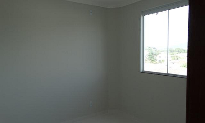 Apartamento Novo Pro...