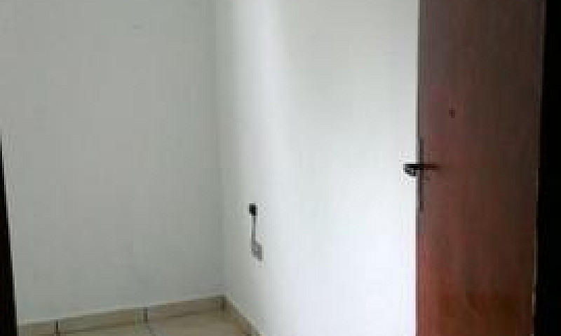 Alugo Casa 2 Quartos...