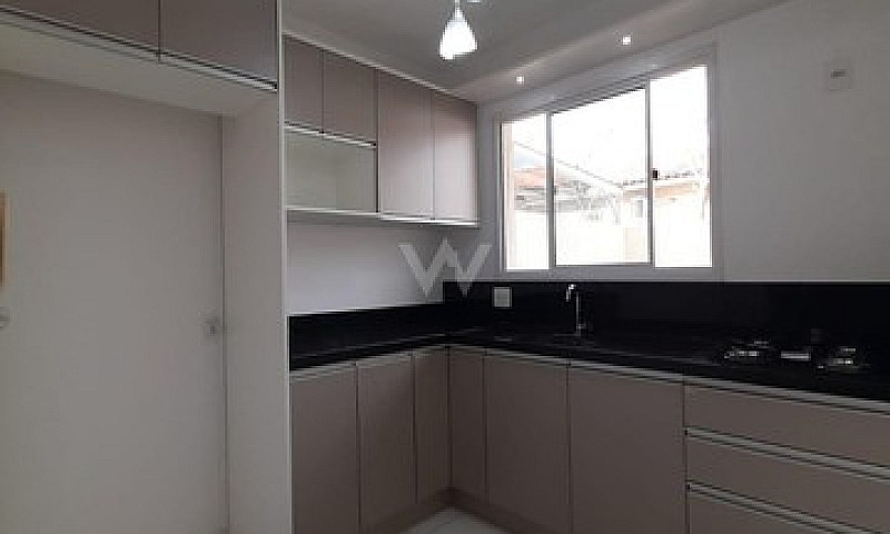 Casa Em Condomínio C...