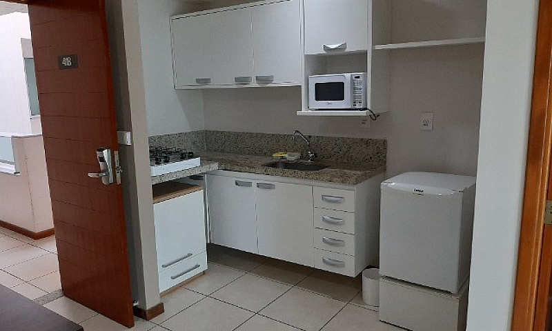 Flat Com 01 Quarto/S...