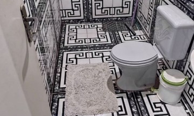 Vende Se Uma Casa Em...