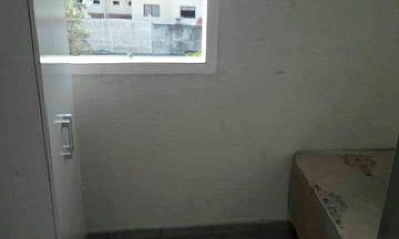 Quartos Alugo...