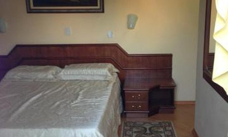 Alugo Quarto...