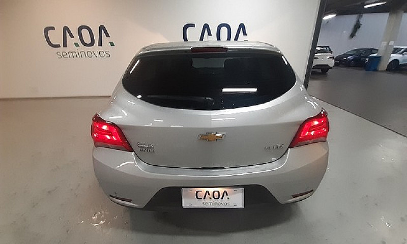 Chevrolet Onix 1.4 M...