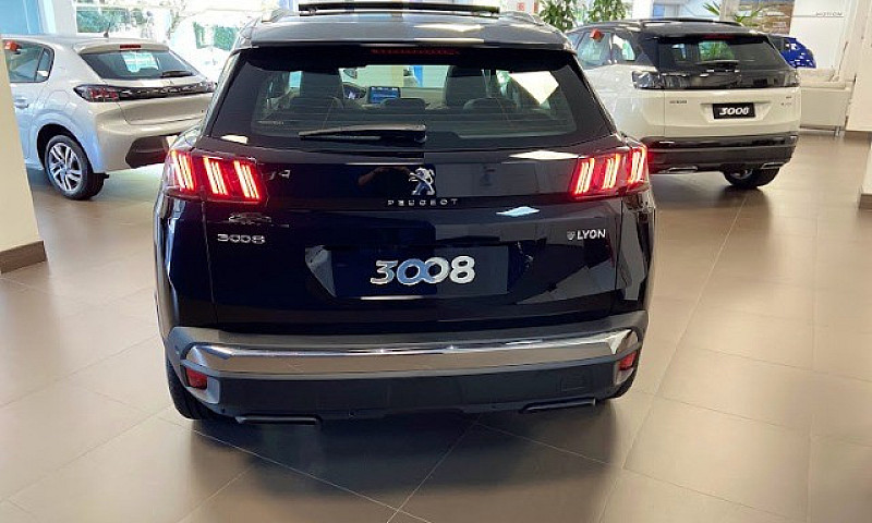 Peugeot 3008...