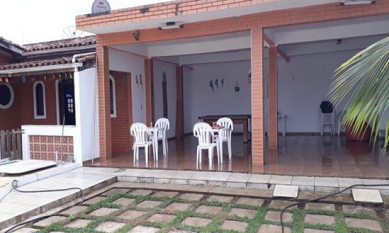 Casa Com 3 Dormitóri...