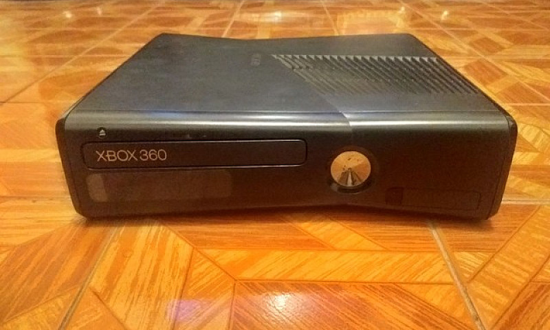 Xbox 360 Slim (Leia ...