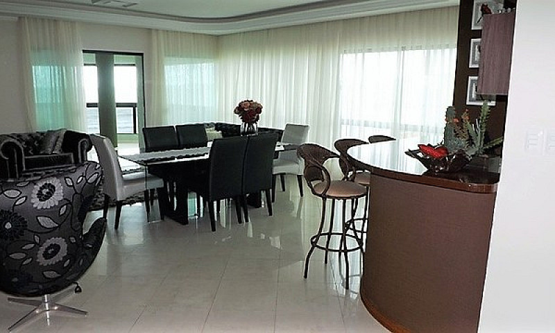 Apartamento De Frent...