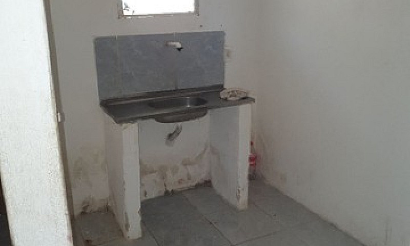 Casa Com 2 Quarto To...