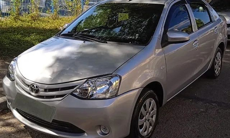 Etios 1.5 Automático...