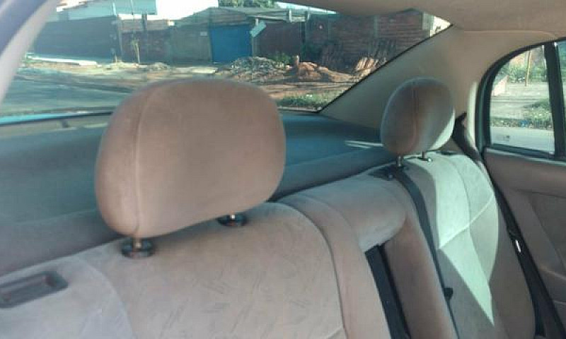 Astra Sedan Completo...