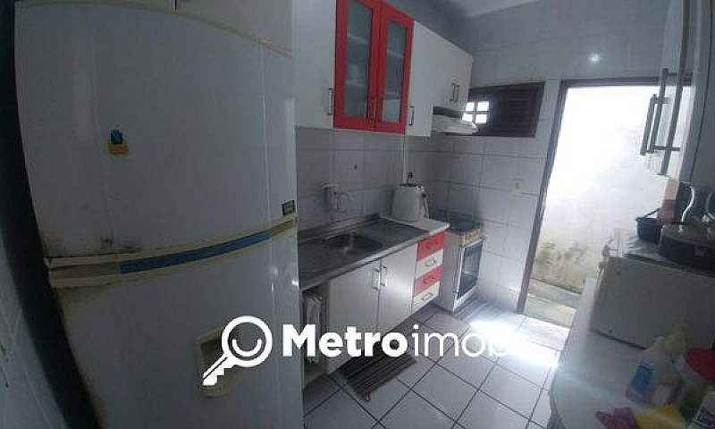 Casa Com 3 Dormitóri...