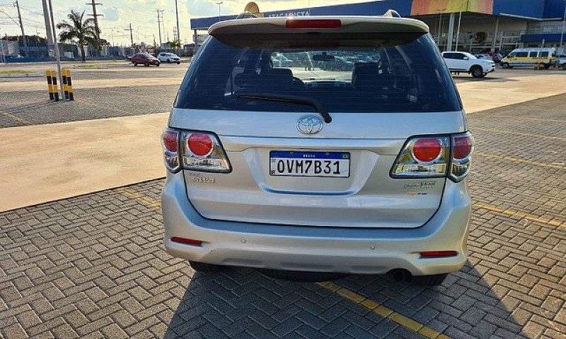 Hilux Sw4 Flex Autom...