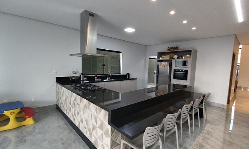 Casa Alto Padrão 3 S...