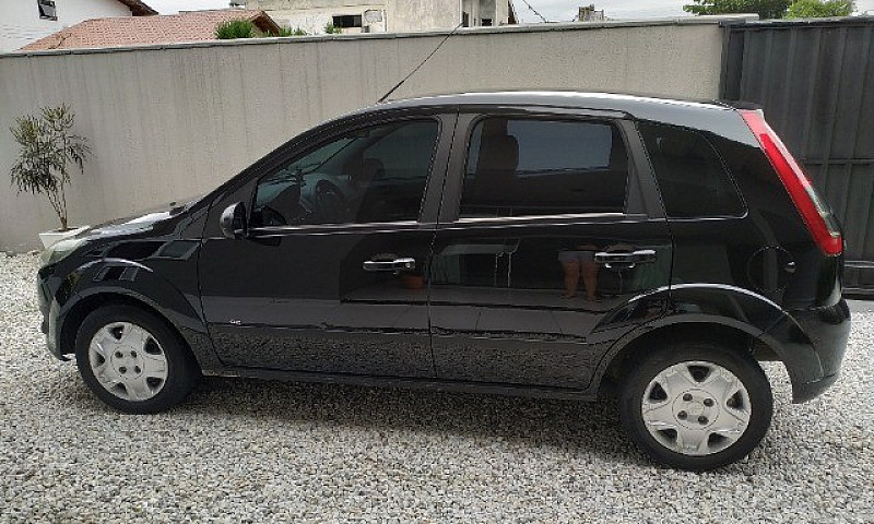 Ford Fiesta Em Perfe...