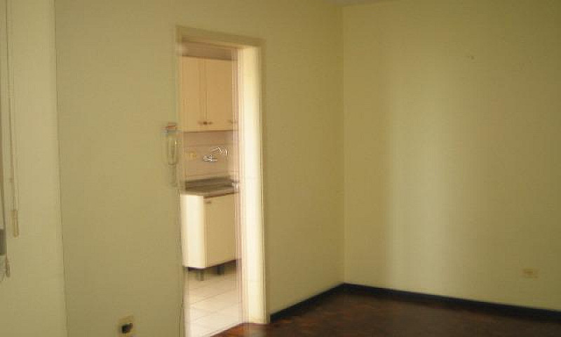 Apartamento De 1 Qua...