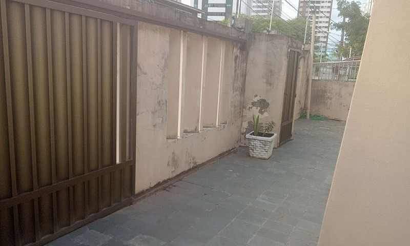 Alugo Casa No Barrio...