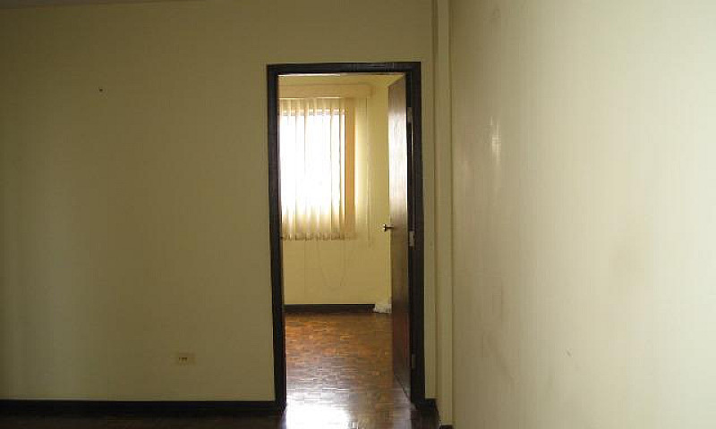 Apartamento De 1 Qua...