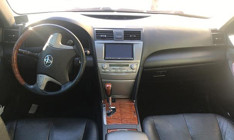 Toyota Camry 2010 To...