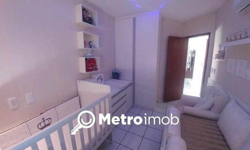 Casa Com 3 Dormitóri...