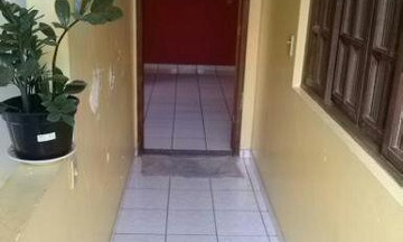 Aluga-Se Um Apartame...