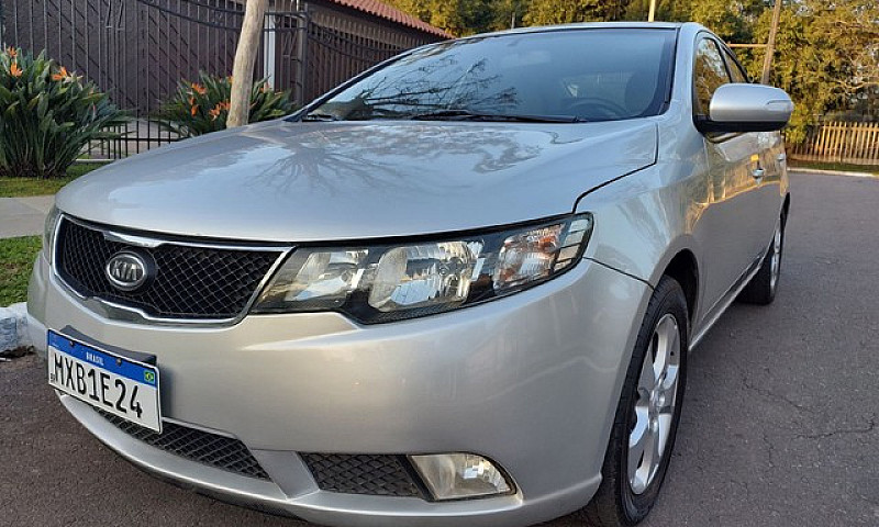 Kia Cerato 1.6  Ex2 ...