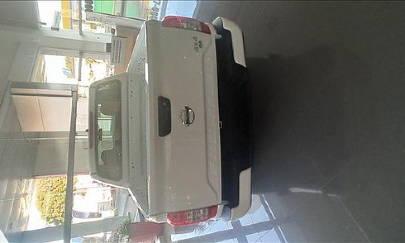 Nissan Frontier 2.3 ...