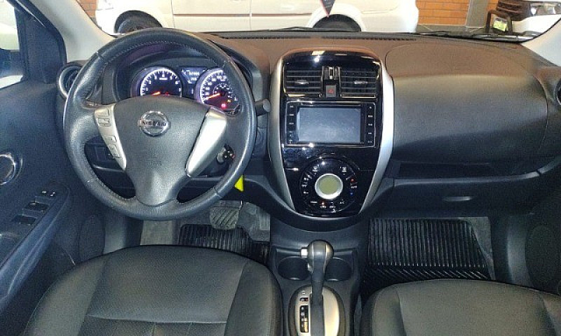 Nissan  Versa Sl 1.6...