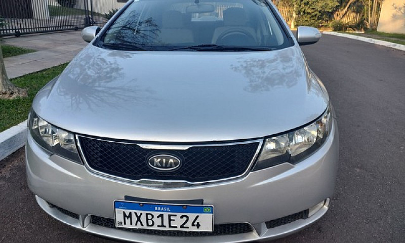 Kia Cerato 1.6  Ex2 ...