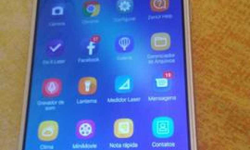Celular...